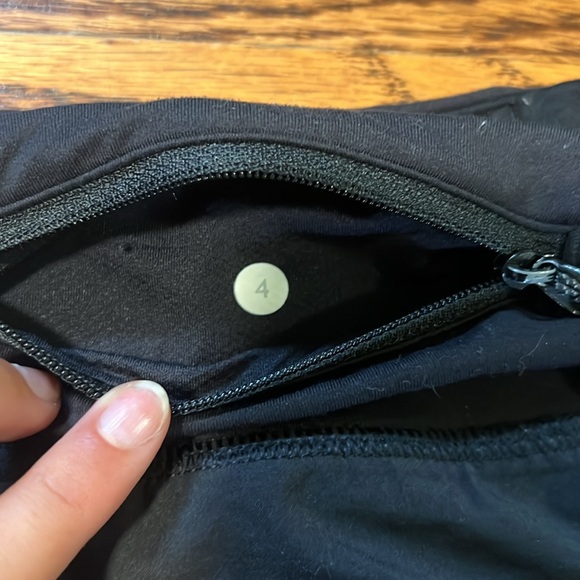 Lululemon speed up shorts black - Picture 3 of 3